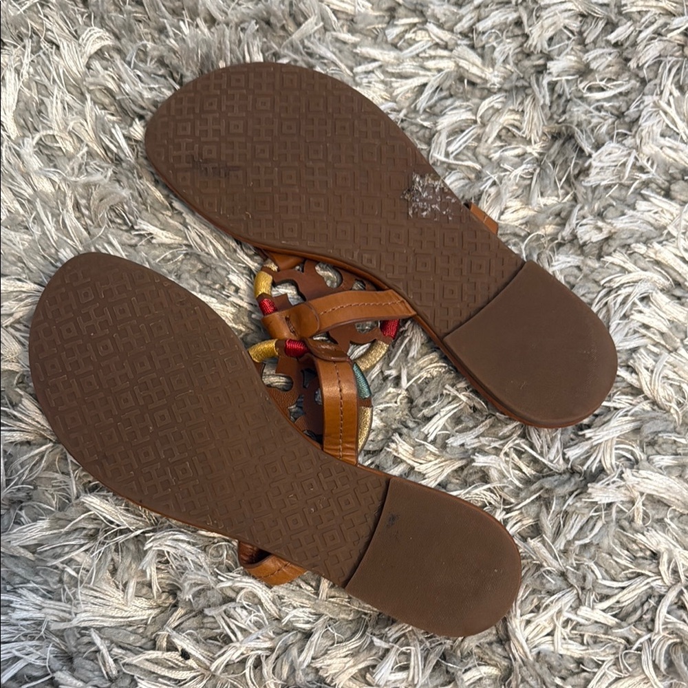 Tory Burch Brown Leather Logo Thong Sandals with Multicolor Accent - Picture 2 of 5